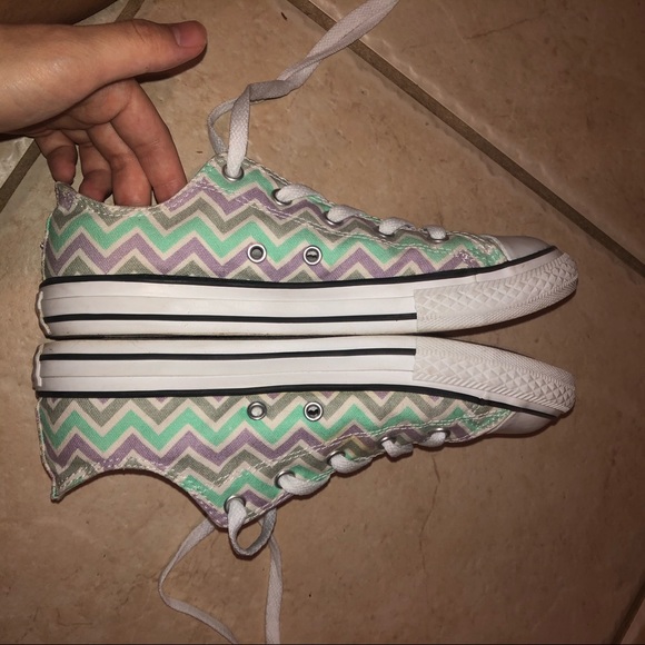 ‼️MINT & PURPLE CHEVRON CONVERSE SIZE 4 JUNIORS - Picture 6 of 10